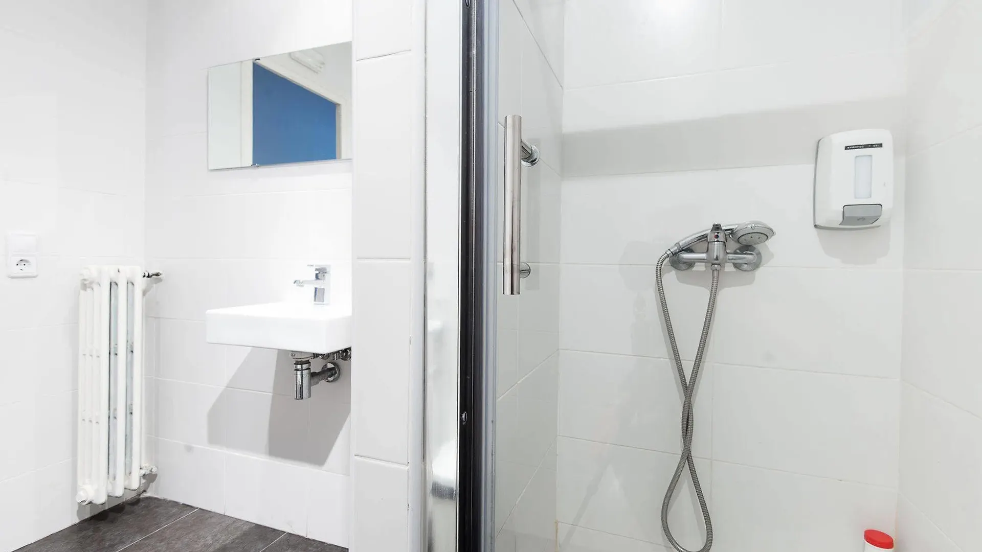 Wow Hostel Barcelona