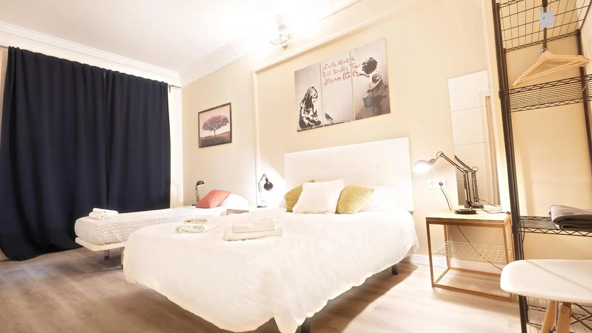 Wow Hostel Barcelona