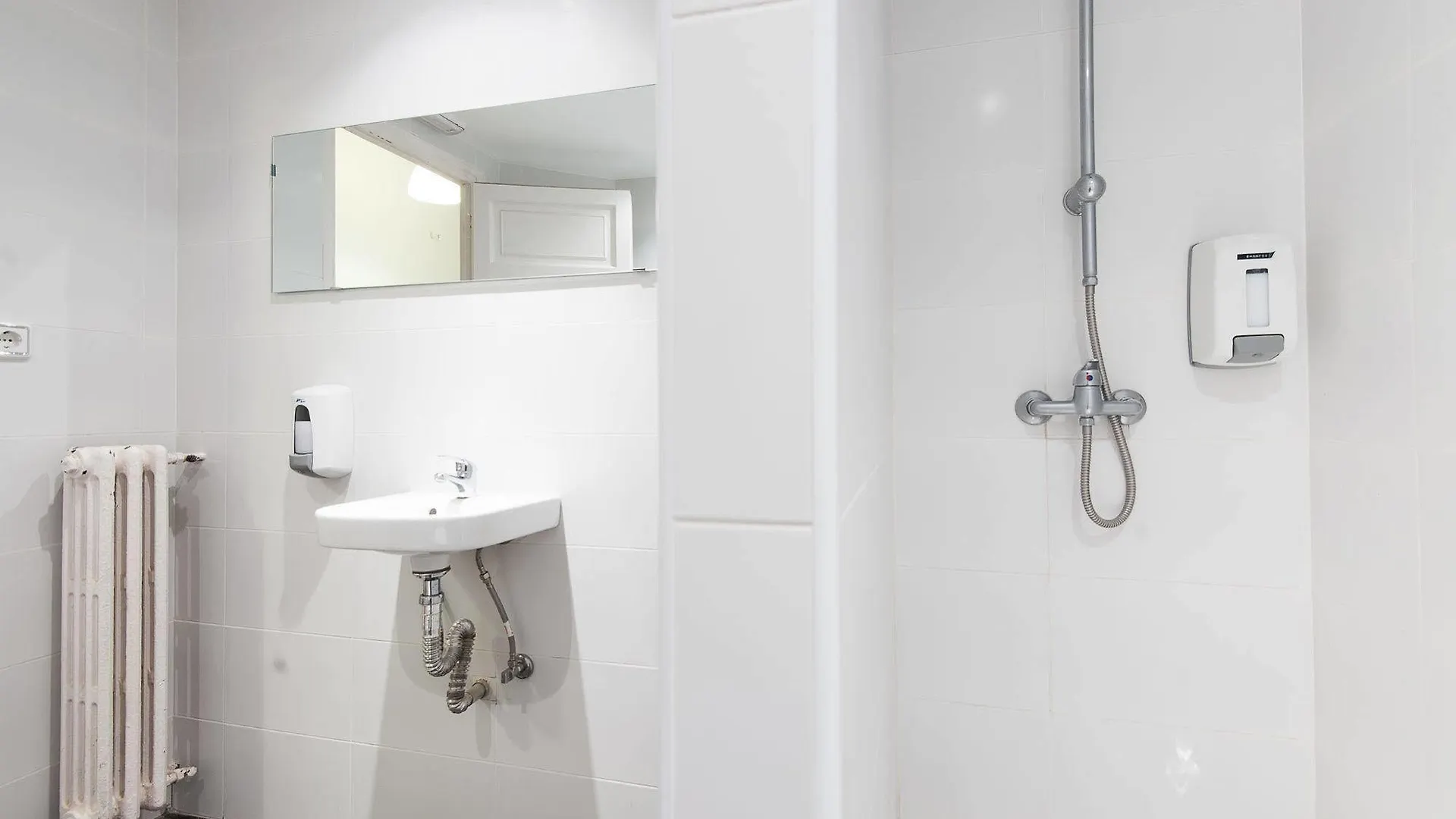 Wow Hostel Barcelona