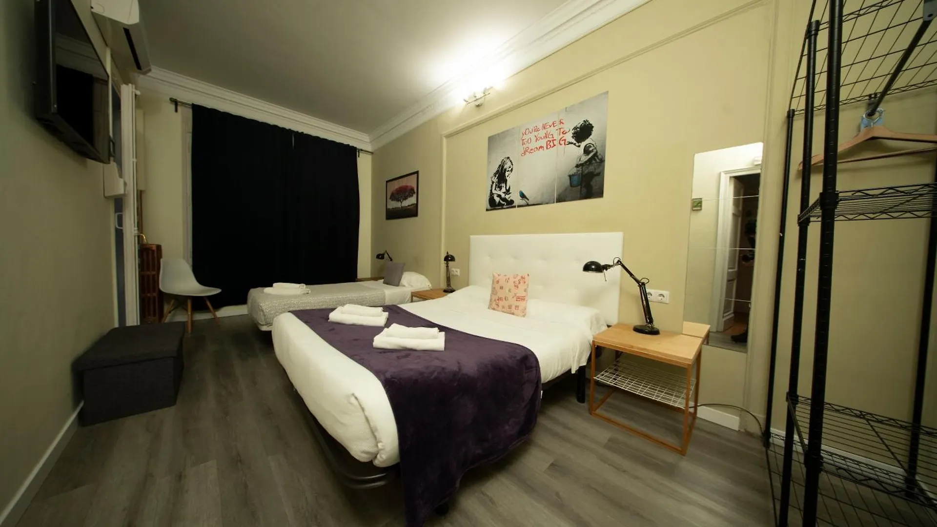 Wow Hostel Barcelona