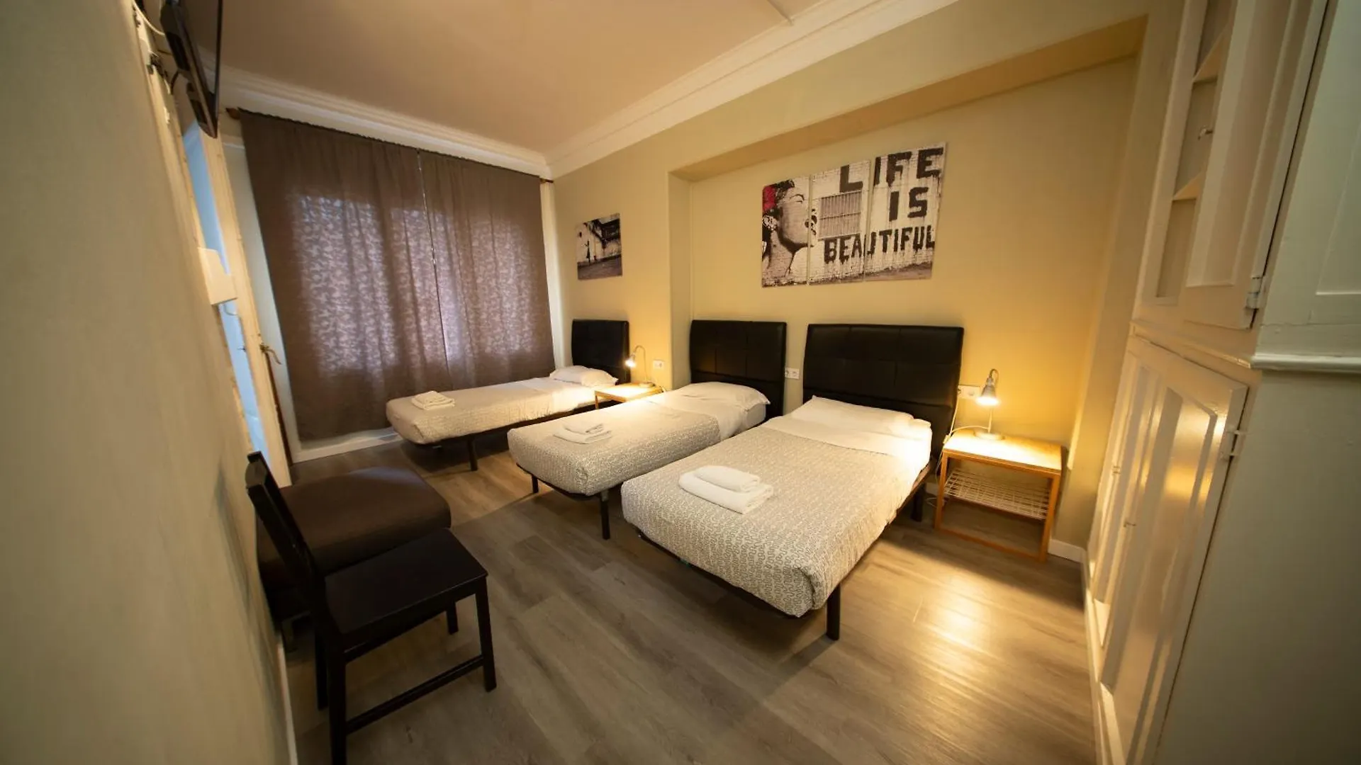Wow Hostel Barselona