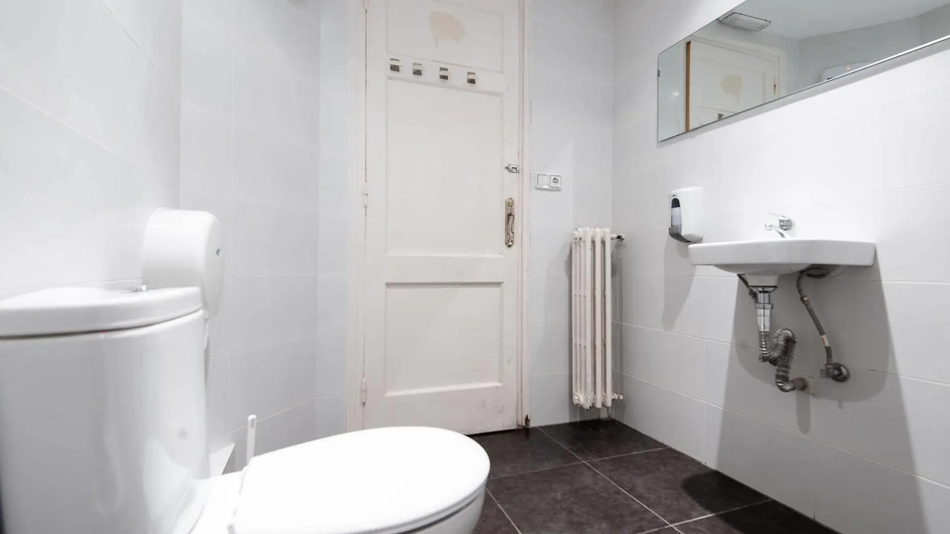 Wow Hostel Barcelona